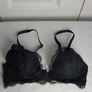 Victoria's Secret Black Lace Plunge Bra Size 32C